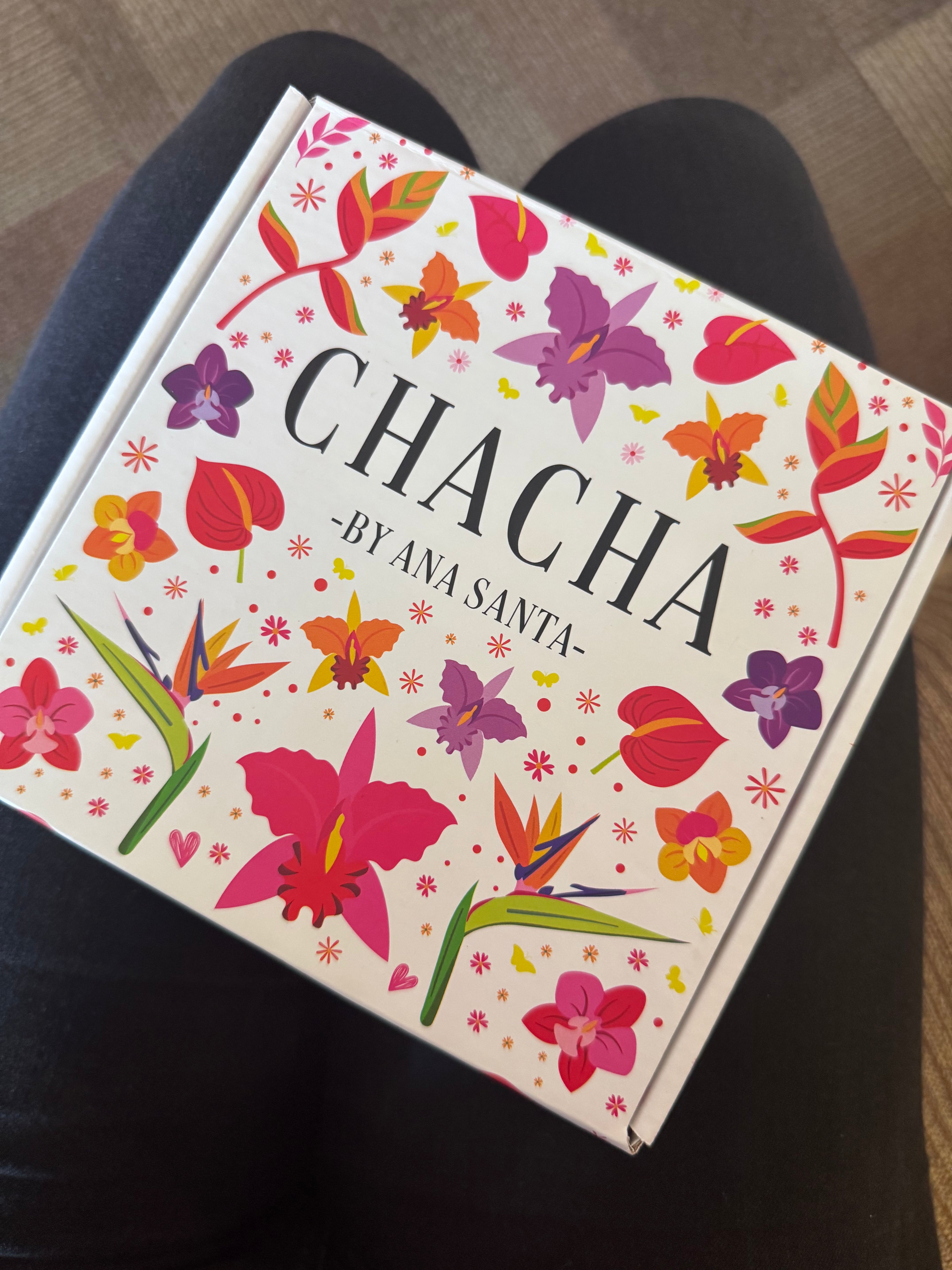 Caja Castellano + CHACHA