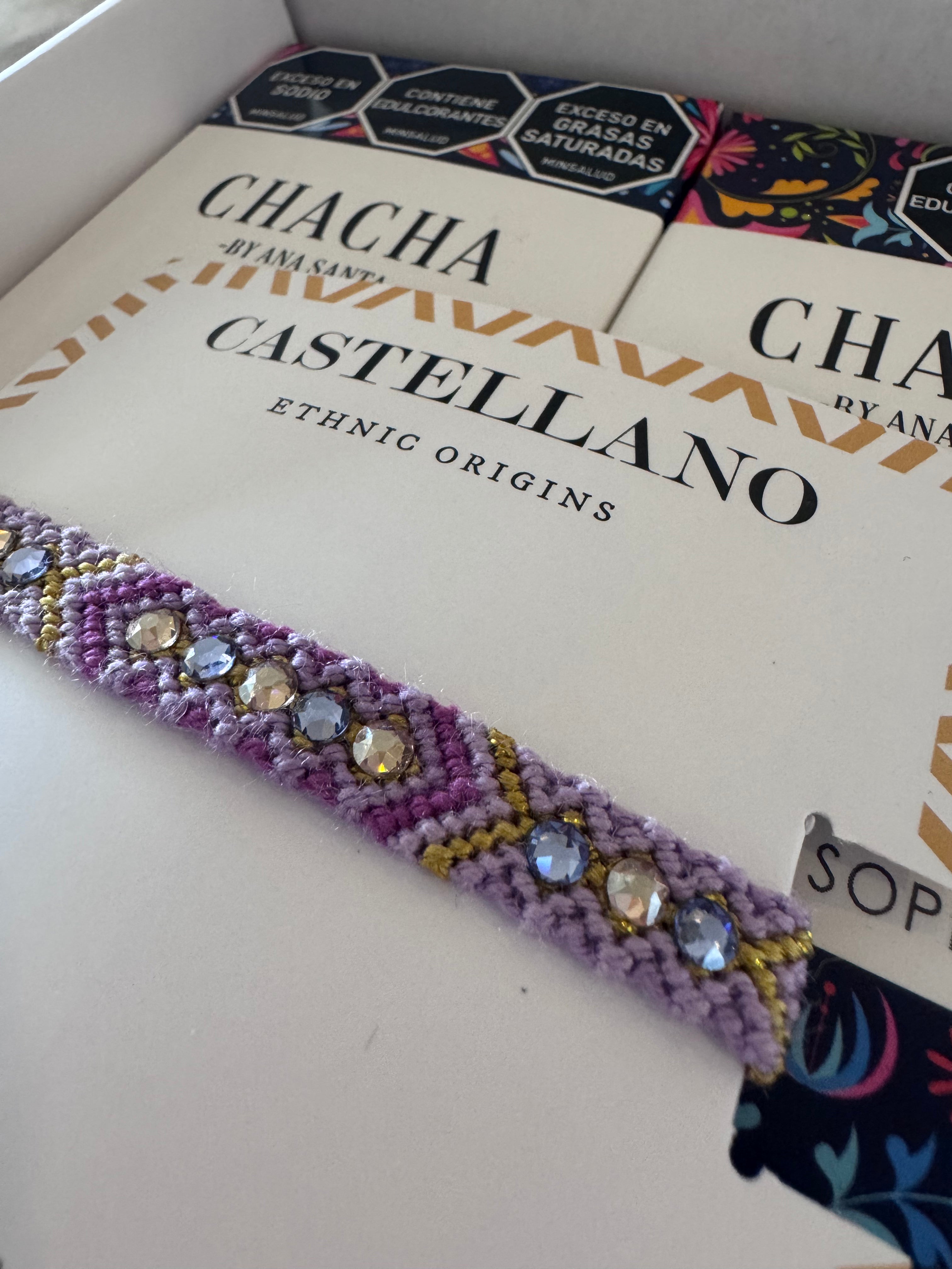 Caja Castellano + CHACHA